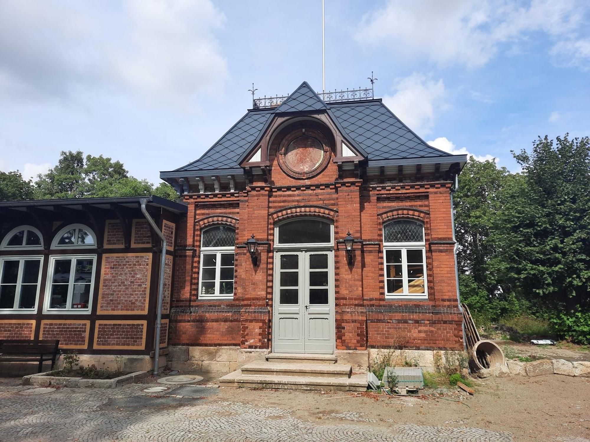Schlossbahnhof Балленштедт Екстер'єр фото
